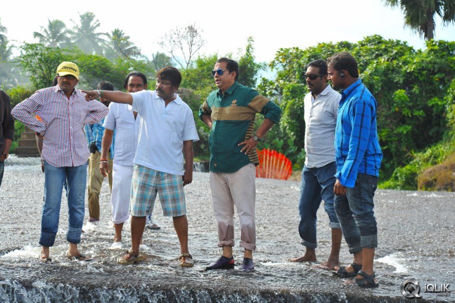 Govindhudu Andari Vaadele